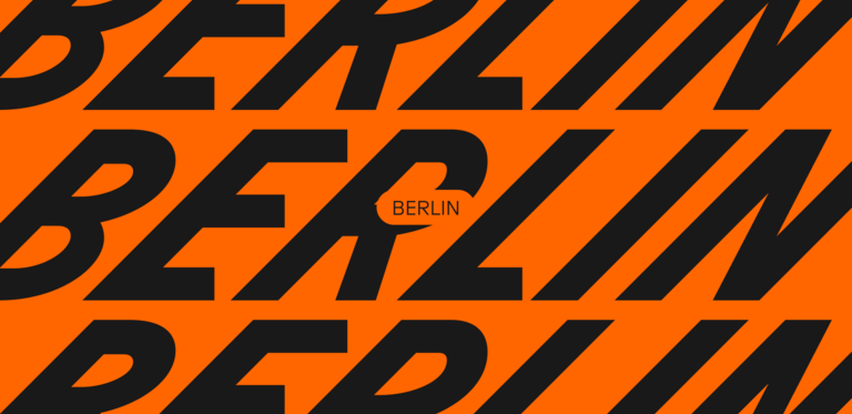 Schrift auf orangem Hintergrund "Forward Festival Berlin"