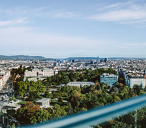 Wienblick aufs Belvedere und Schweizer Garten