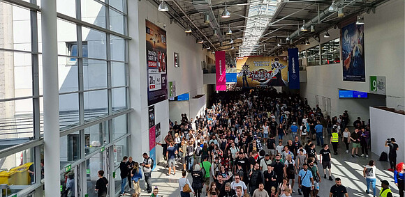 Menschenmenge, Eingangsbereich Gamescom