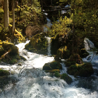 ICC Water Foto der Karstquelle