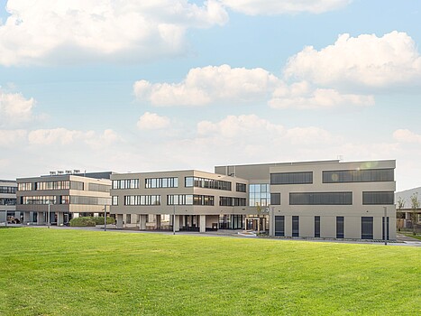 Außenansicht vom Technologiezentrum Seestadt 